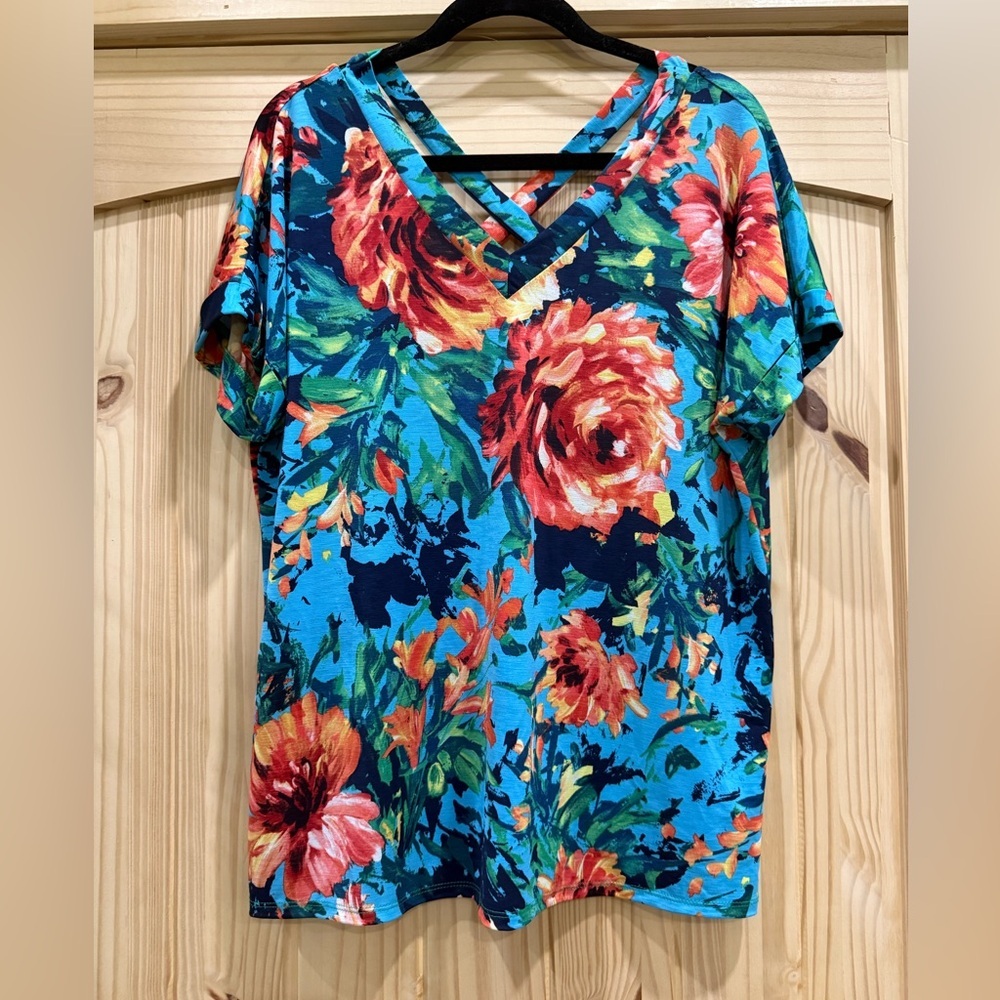 Sew In Love Womens Floral Crisscross V-Neck Short Sleeve Top‎ Blue Orange Size M
